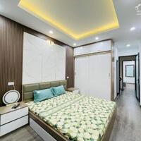 BÁN GẤP NHÀ KIM GIANG – Ô TÔ ĐỖ CỬA -KINH DOANH -NGÕ THÔNG -DT: 50m2 Giá 8,5 Tỷ
