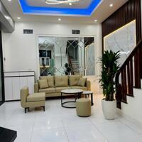 NHÀ ĐẸP NGÕ GỐC ĐỀ, MINH KHAI - 5 TẦNG, 5 NGỦ - NGÕ 2.5M THÔNG - 42.5M2 - GIÁ 7.69 TỶ TL