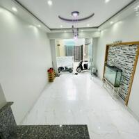 Cho thuê nhà Văn Cao, 4 phòng ngủ full đồ, DT: 55m2.