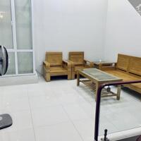 Cho thuê nhà Văn Cao, 4 phòng ngủ full đồ, DT: 55m2.