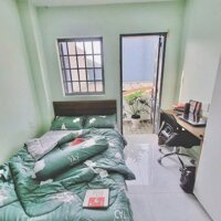 Căn hộ có ban công thoáng mát nằm ngay Xô Viết Nghệ Tĩnh, Bình Thạnh gần các trường ĐH Hutech, Giao Thông Vận Tải (UTH), Ngoại Thương (FTU),….