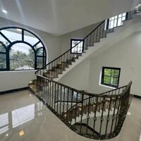 Bán nhà 4 tầng mới mặt tiền đường Duy Tân, phường An Cựu, ngay trung tâm TP Huế, chỉ 4,3 tỷ