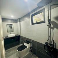 Bán nhà 4 tầng mới mặt tiền đường Duy Tân, phường An Cựu, ngay trung tâm TP Huế, chỉ 4,3 tỷ