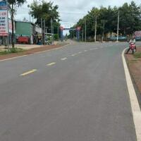 Sang gấp 500m2 đất ở thị xã đường 8m ngay KCN dân cư đông, tiện xây ở. Giá 480 triệu/lô