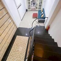 ⭐️ CHO THUÊ NHÀ KIỆT – ĐƯỜNG ĐÀO TẤN, GẦN CẦU RỒNG  Vị trí trung tâm, kiệt rộng, cách chỗ đậu ô tô vào nhà 20m.