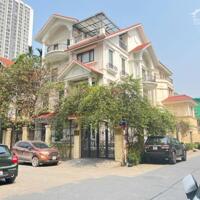 Bán gấp biệt thự Mễ Trì Hạ, Nam Từ Liêm Hà Nội. đối diện Kengnam giá 59,9 tỷ với diện tích 180m2 mặt tiền 12m xây 4 tầng đẹp view vườn hoà, đường hè rộng ô tô đỗ ngày đêm, gần chợ, trường học,công viên….