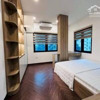 Bán gấp biệt thự Mễ Trì Hạ, Nam Từ Liêm Hà Nội. đối diện Kengnam giá 59,9 tỷ với diện tích 180m2 mặt tiền 12m xây 4 tầng đẹp view vườn hoà, đường hè rộng ô tô đỗ ngày đêm, gần chợ, trường học,công viên….