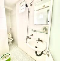 Bán nhà mặt tiền Lê Hồng Phong Quận 10, 26m2, 4Tầng, 3PN lô góc giá rẻ