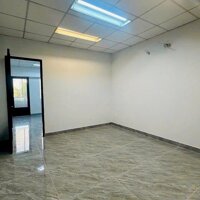 Cho Thuê Nhà 4 Tầng, 4Pn, tại Hoàng Việt,P4,Tân Bình, 25Tr/Th