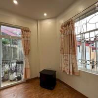 Cho thuê nhà Phố Vương Thừa Vũ, Thanh Xuân, 4 tầng 43m, lô góc, 3 ngủ làm VP, KD, ở