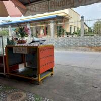 Chủ kẹt tiền cần bán gấp 213m2 thổ có nhà sẵn mt xe hơi xã Long Định giá bao đầu tư 1 tỏi 650tr