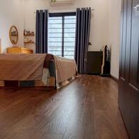 Bán Nhà Dân Xây Ngay Cổ Linh , Bát Khối , Long Biên. 10m ra ô tô tránh.  LH 0965858116