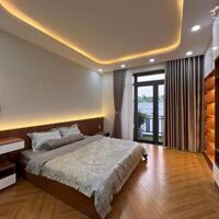 Đẹp lung linh! Nhà 5 tầng DT 4x20, HXH thông 6m ngay Lê Đức Thọ, full nội thất cao cấp, thang máy