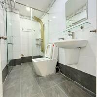BÁN NHANH NHÀ 2 LẦU ĐỂ GIẢI QUYẾT CÔNG VIỆC