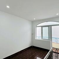 Bán nhà 3 tầng kiên cố - cách biển 500m, hẻm lê lai, nha trang -