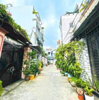HÀNG HIẾM-DÃY TRỌ 2 LẦU 5X20M HẺM THOÁNG HUỲNH TẤN PHÁT Q7