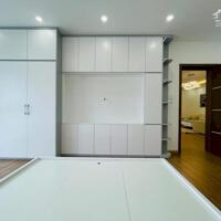 Bán Căn Hộ Chung Cư Mặt Phố Hoàng Đạo Thuý- Cầu Giấy- Đẹp Long Lanh- 151m2^3PN^3WC- 10 Tỷ