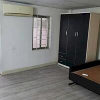 Cho thuê nhà Phố Tân Mai chỉ 8tr, 50m2, 2 tầng, 2 ngủ vào ngay