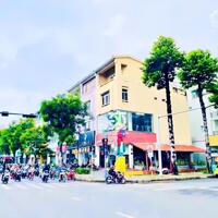 Cho Thuê Nhà GÓC 2MT: 1000 Nguyễn Văn Linh + Phạm Văn Nghị - Quận 7