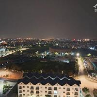 Căn chung cư Eurowindow bám sát đường Trường Sa , ngay chân cầu Đông Trù ️