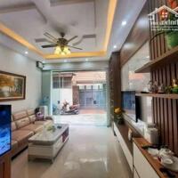 Bán nhà Đông Ngạc,Quận Bắc Từ Liêm 5 tầng, mặt tiền 4m, diện tích 30m2