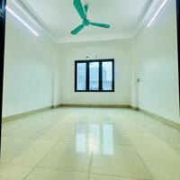 Bán nhà Nguyễn Khoái-44m2-Hiếm trong tầm giá,Thoáng 3 mặt - 5ty4