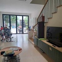 Bán nhà Mặt Tiền đường GS , Ngay Go Dĩ An , sát Thủ Đức,81m2 , 4 tầng