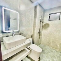 Bán nhà phố Tây Mỗ Nam Từ Liêm. 32m2 xây dựng 5 tầng. View hồ điều hòa Vinhomes Smart City