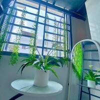Căn hộ Duplex ban công Full nội thất gần chợ Hoàng Hoa Thám, Tân Bình