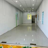 Cho thuê mbkd góc 2 mặt tiền Trần Hưng Đạo, Phan Thiết 70m2. Giá 12tr/ tháng