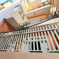 Bán Biệt thự Trịnh Công Sơn - 90m2 x 4T X MT 8m - Lô góc 2 thoáng - Oto đỗ cửa