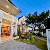 Cần bán gấp 2 căn Villa liền kề 2 mặt tiền đường Đặng Thái Thân, P3, Tp Đà Lạt DT 616m2 Hướng Tây Nam giá 35 tỷ