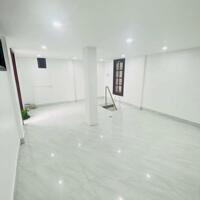 Bán nhà lô góc mặt phố Lý Nam Đế, Hoàn Kiếm, 3 thoáng 4 tầng 45m2 mt5.3m giá 32 tỷ
