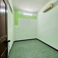 Nhà mới đẹp kdc 3A ô tô đến nơi