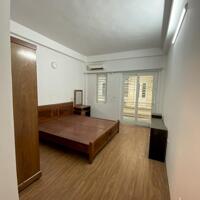 Cho thuê nhà 5 tầng Ngọc Thụy, Long Biên. 35m. Giá: 11 triệu/tháng. Lh: 0967873362