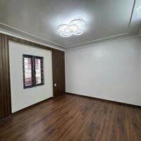 Nhà riêng 50x 4 tầng lô góc có Gara Ôtô đường Trung Hành. Giá Rẻ