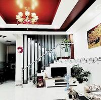 Cần bán căn nhà 2 tầng đúc, nhà xây mục đích để ở nên xây cực kỳ tâm huyết.- Diên Phú - Diên Khánh