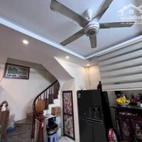 Bán nhà Thụy Phương, Quận Bắc Từ Liêm 5 tầng, mặt tiền 5.25m, diện tích 30m2