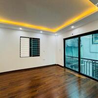 Bán nhà kẻ tạnh, giang biên, lô góc, oto đỗ cửa, vị trí đẹp, view hồ