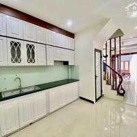 HIẾM! Bán nhà Tứ Hiệp 42m2 4 tầng MỚI Ô tô gần NHỈNH 5 tỷ .