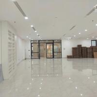 Cho thuê gấp 170m2 sàn văn phòng Nguyễn Thị Định thông sàn, thang máy, có hầm để xe, ô tô tránh