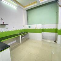 Cho thuê nhà gần mặt tiền đường Tân Hóa, P1, Q11