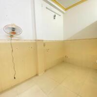 Cho thuê nhà gần mặt tiền đường Tân Hóa, P1, Q11