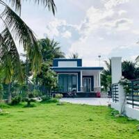 Nhà vườn nghỉ dưỡng xã Trung Lập Hạ, Củ Chi tổng dt 6000m2 có 86m2 thổ 3pn 2wc giá 10,8 tỷ