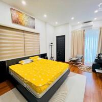 Bán Nhà Lô Góc 3 Mặt Thoáng, Phố Quan Nhân 41m2 x 5T, 9.5 Tỷ, Gần Ô Tô Đỗ.