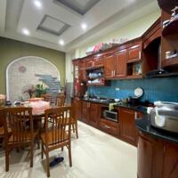 Cho thuê nhà Phố Tân Mai 4 tầng x 55m2, 5 ngủ, 14 Triệu