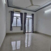 Cho thuê nhà 1 trệt 2 lầu đường b18, khu dân cư hưng phú 1