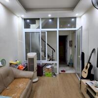 Bán nhà phố Yên Hoa.diện tích 40m2,giá 10 tỷ