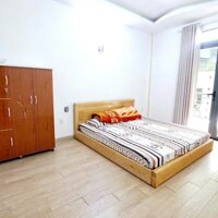Nhà sang trọng 1 trệt 1 lửng 3 lầu sân thượng tân chánh hiệp 25