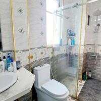 Nhà sang trọng 1 trệt 1 lửng 3 lầu sân thượng tân chánh hiệp 25